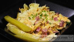 Baked pasta with smoked meat
