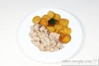 Recept Fried potatoes with chicken bits in French style - chicken breast in French style - preparation