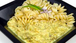 Curry chicken with pasta